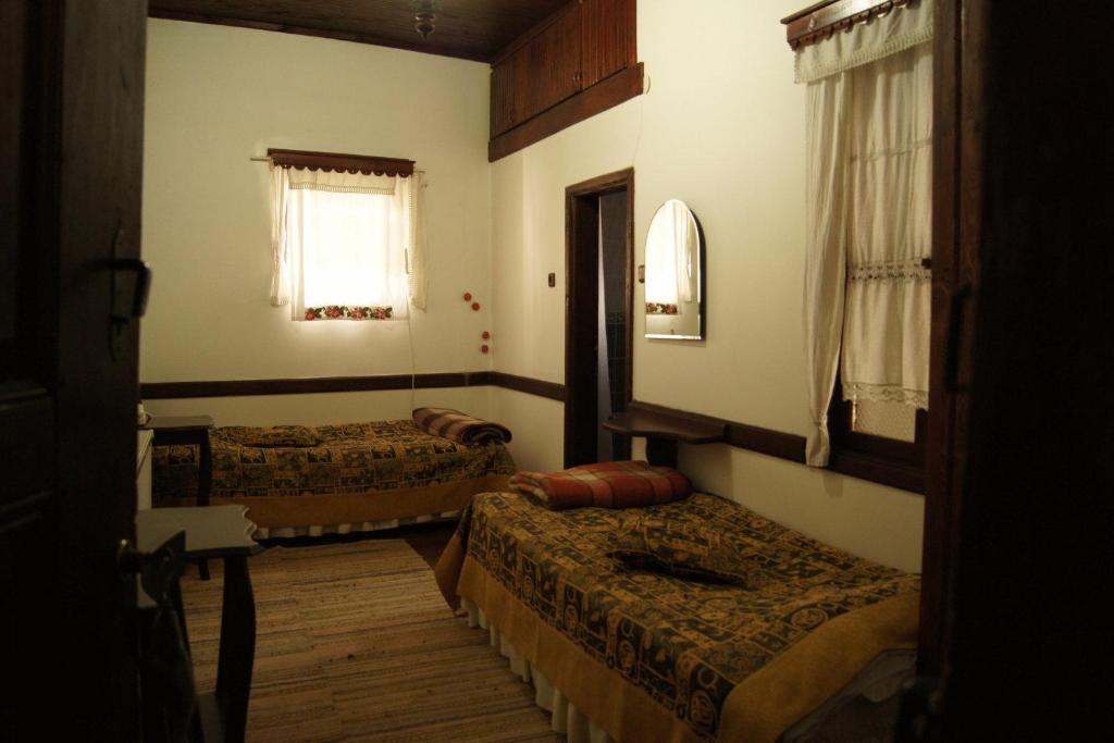 Haci Abdullahlar Konagi Otel Mudurnu Oda fotoğraf